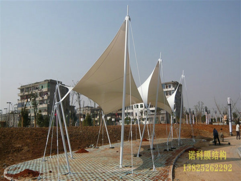 膜材压条连接介绍