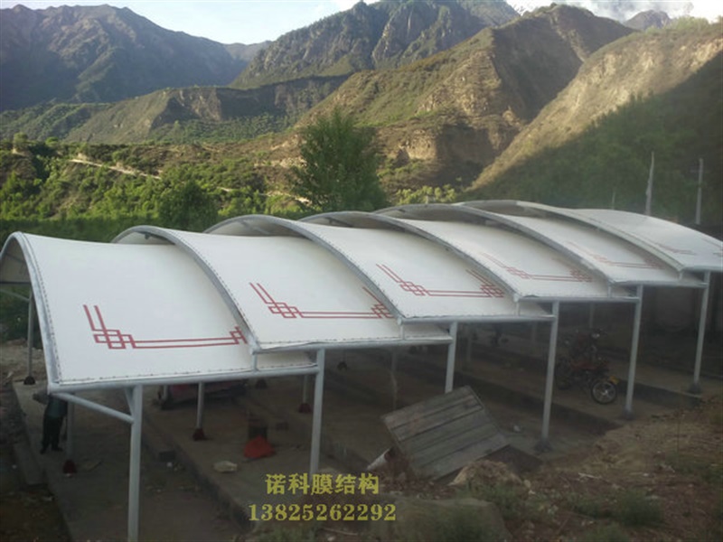 膜结构设计中荷载组合解析