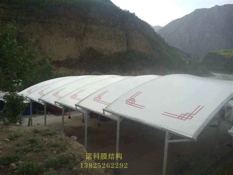 膜结构设计中荷载组合解析
